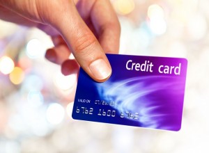 Чем отличается кредитная карта от потребительского займа?