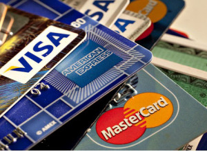 Банковские дебетовые карты без платы за обслуживание: в каких банках и на каких условиях